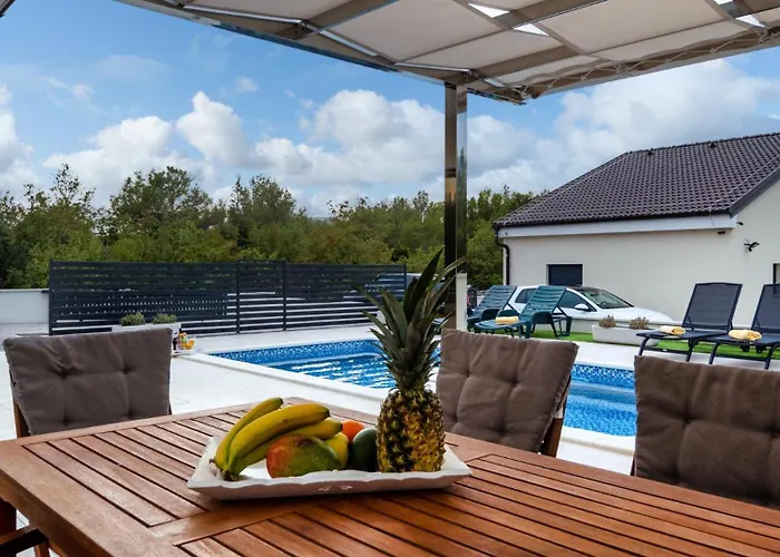 Shaula 2 By Guide Šibenik