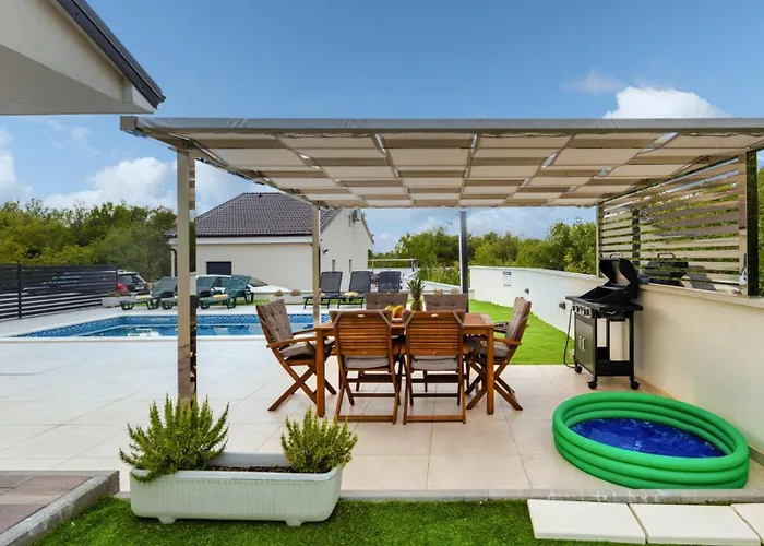 Shaula 2 By Guide Šibenik